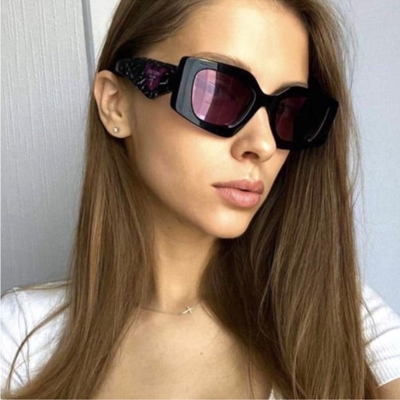 Prada rectangular Sunglasses. NEW! PR 15YS - Picture 2 of 9